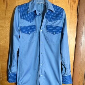 Very Vintage Moody Blue Western Pearl Snap button Down. No Tags